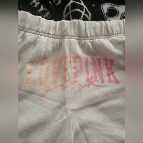 Vs pink varsity shorts~xl. - Picture 2 of 11